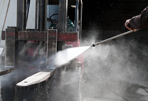 Best Warehouse Cleaning  in Lifornia City, CA